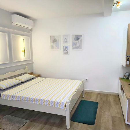 Apartments Gruda Цетинє Екстер'єр фото