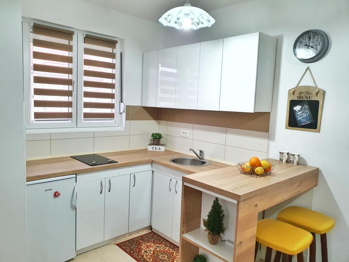 Apartments Gruda Цетинє Екстер'єр фото