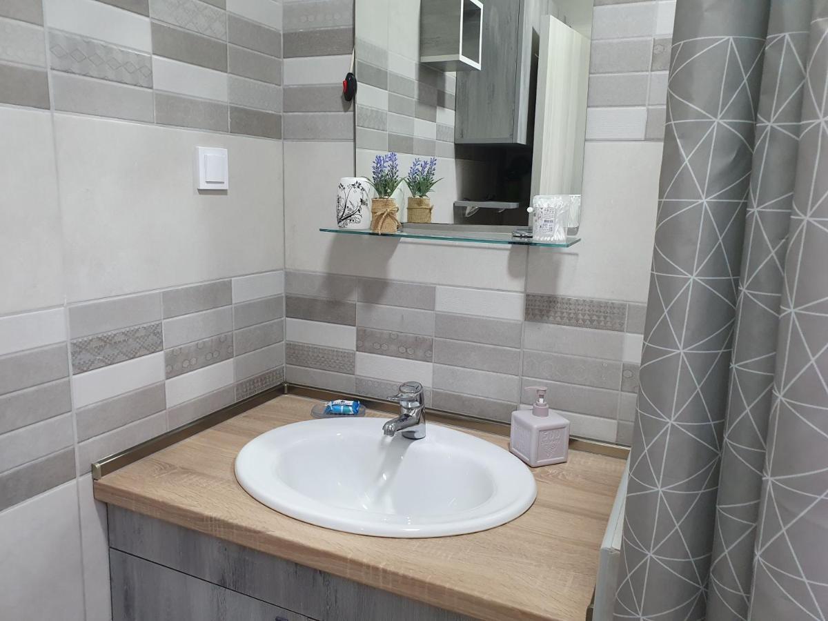 Apartments Gruda Цетинє Екстер'єр фото