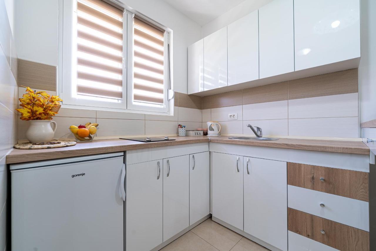 Apartments Gruda Цетинє Екстер'єр фото