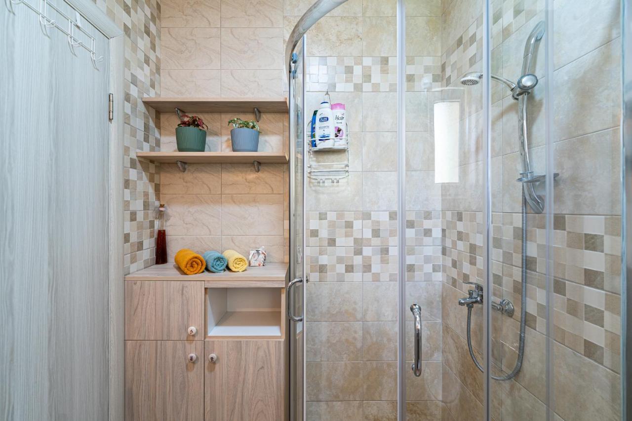 Apartments Gruda Цетинє Екстер'єр фото